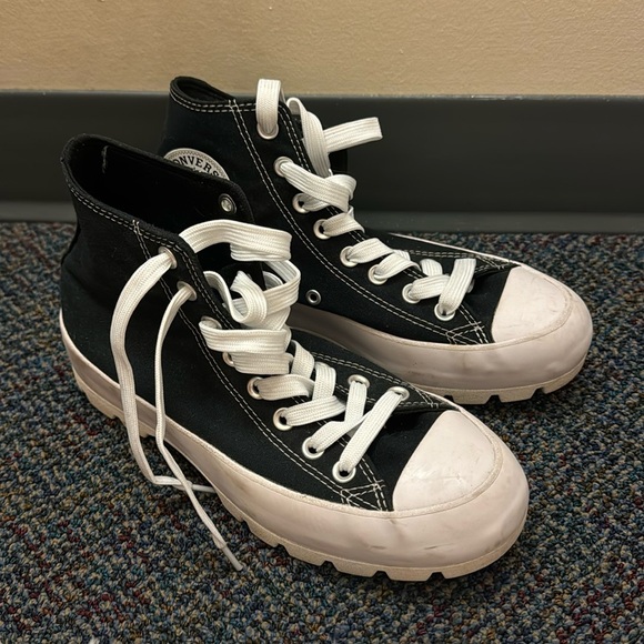 Converse Shoes - Women’s size 8.5 converse